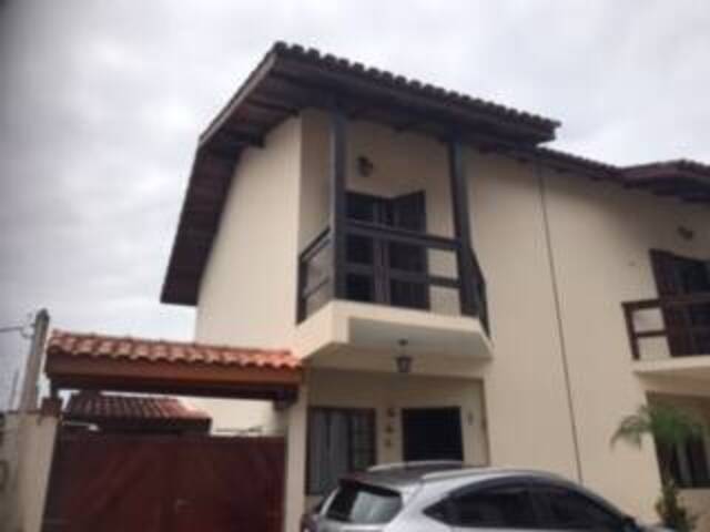 #83 - Casa para Venda em Caraguatatuba - SP - 2